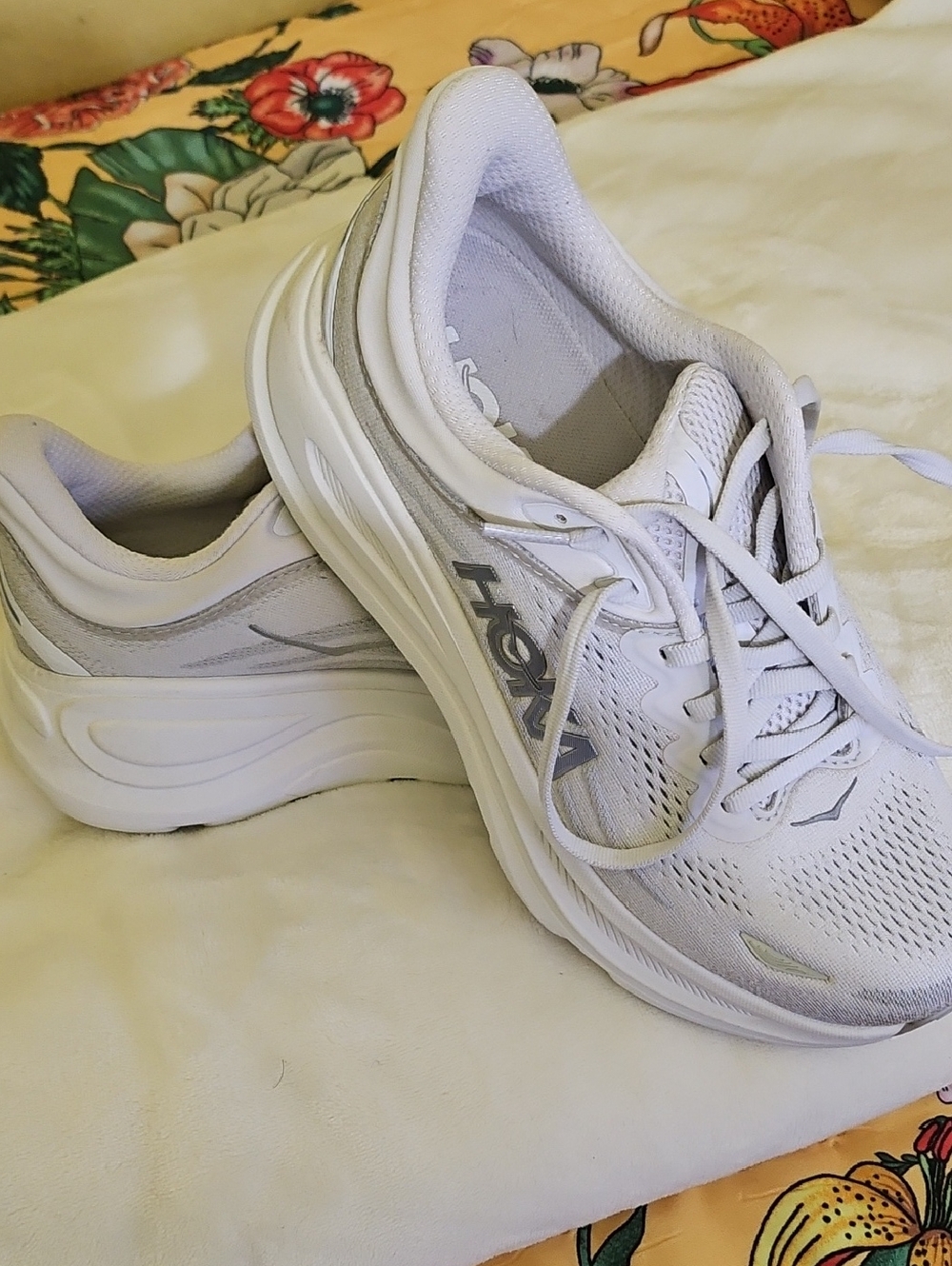 HOKA Women's White Running Sneakers - Lightweight Support.    7 1/2. WIDE!!!!